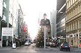 Sightseeing Berlin: checkpoint charlie