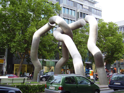 Sightseeing Berlin: Kurfürstendamm sculpture